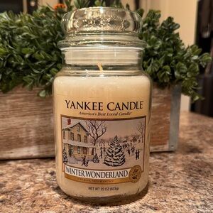 Yankee Candle Winter Wonderland Jar - White